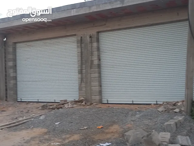 محل عدد 2 سرانتيات بجانب الحاج فتحى