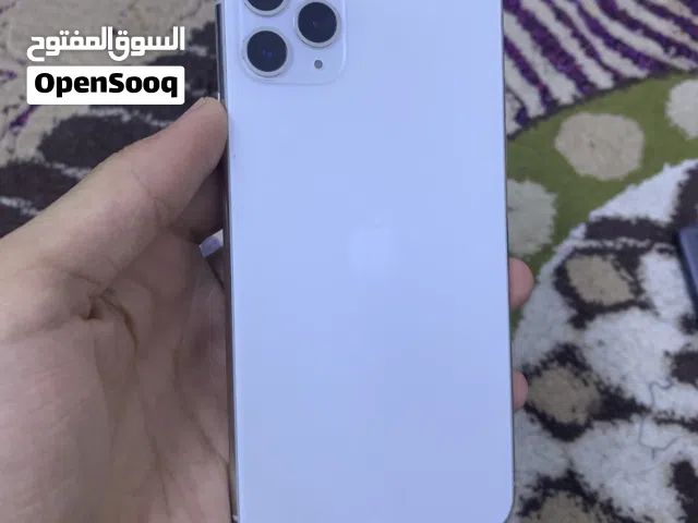 آيفون 11pro max للبيع وبي مجال بسيط