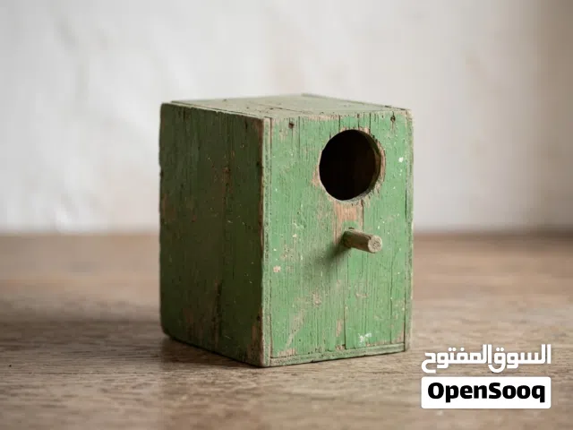 بيوت خشب لطيور الكناري والزيبرا مستعملة