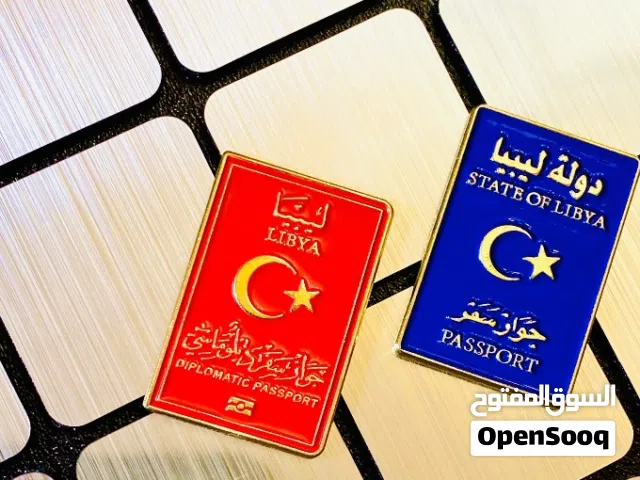 ملصقات الهواتف والحقائب سعر القطعة 10 دينار