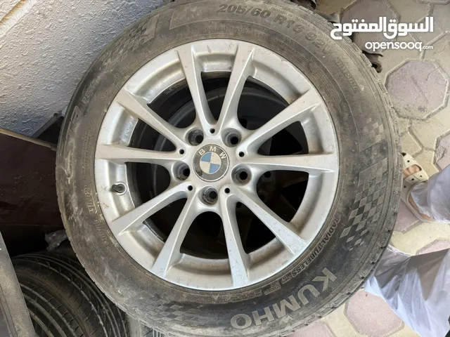للبيع 4 رنقات بي ام دبليو 2015 وكالة نظاف جدا