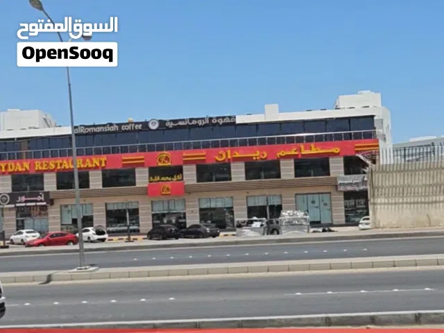 ارض سكنية /استعمال تجاري فرصة استثمارية لن تتكرر الخوير على الشارع العام مقابل مطاعم ريدان  وبها فلة