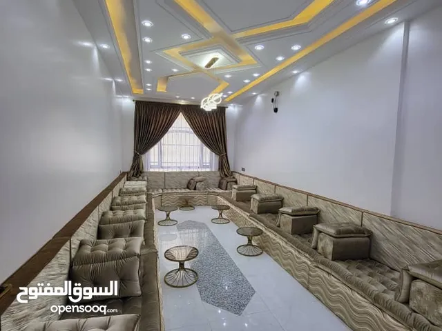 170 m2 4 Bedrooms Apartments for Rent in Sana'a Bayt Baws