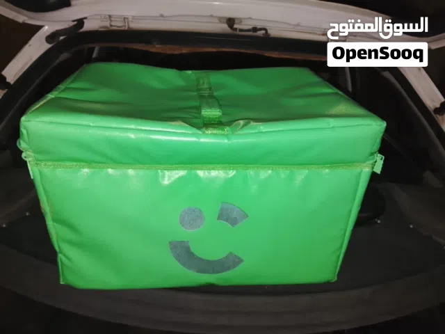 يعطيكم العافيه يخوان للبيع شنتة كريم ب 13 دينار جوكيت طلبات ب 8 دينار بلوزة طلبات ب 4 دينار