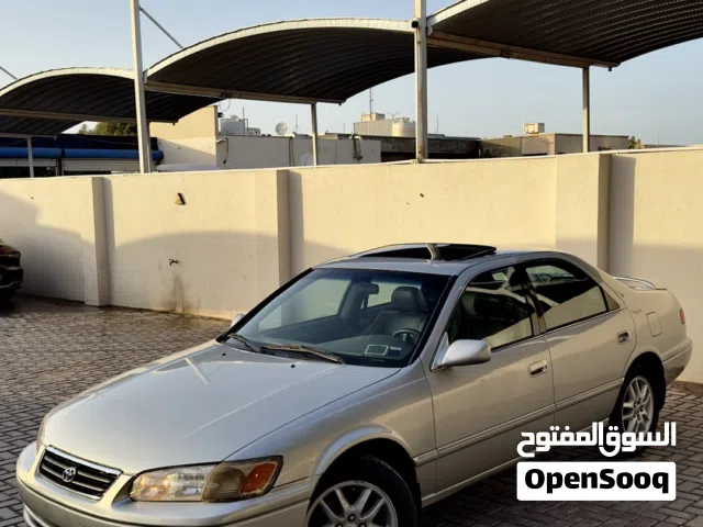 2002 تويوتا كامري XLE