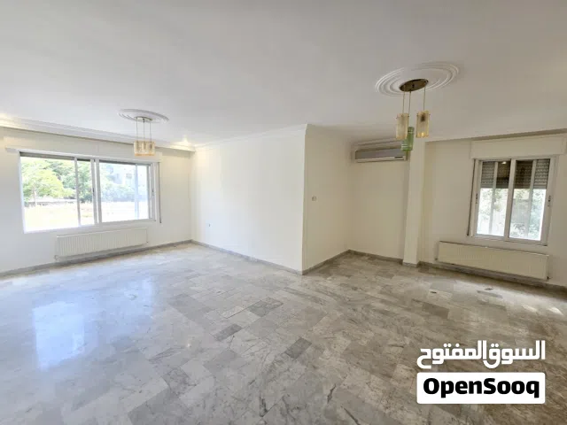 180 m2 3 Bedrooms Apartments for Rent in Amman Al Rabiah