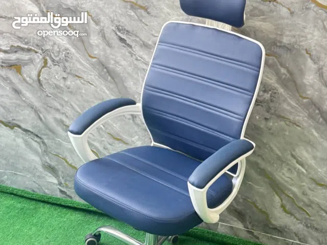 كرسي مكتب جلد بلون جذاب كرسي مكتب يتحمل اوزان بأحدث إصدار كرسي كرسي جك ايطالي كفالة سنة