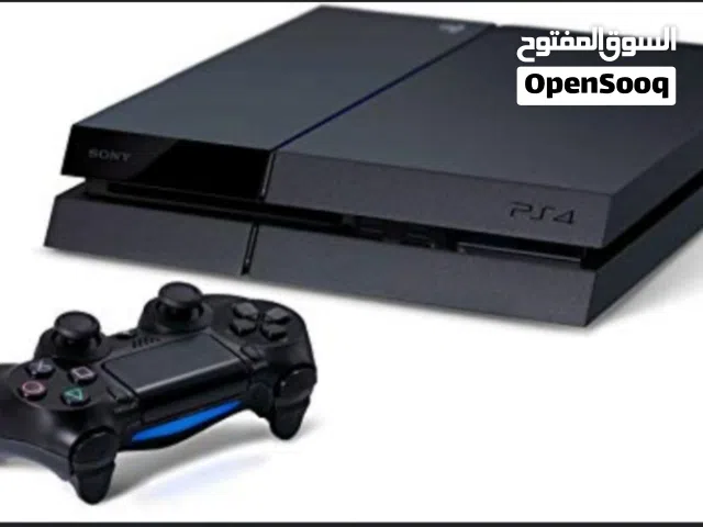 Used Playstation 4 (PS4) in a clean condition clean fans