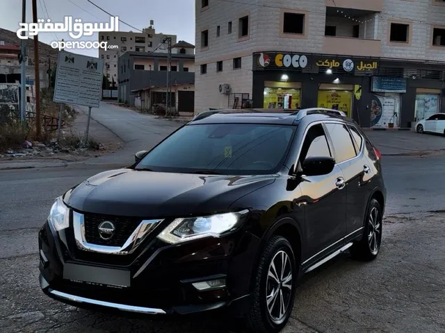 Nissan 2022