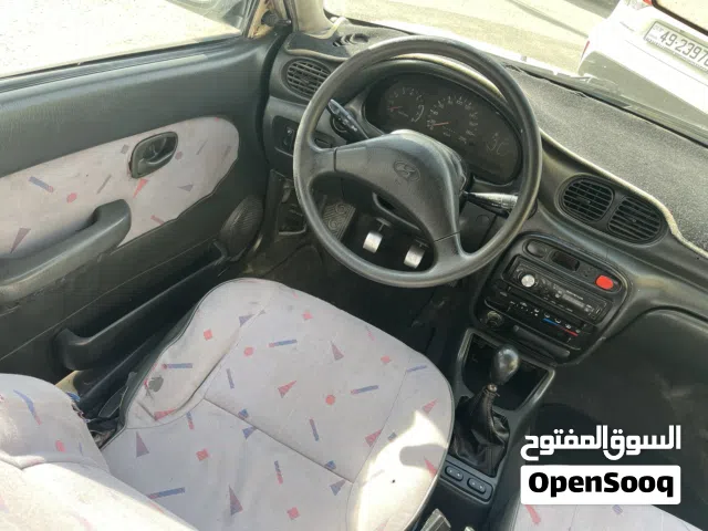 1998 Hyundai Accent Standard