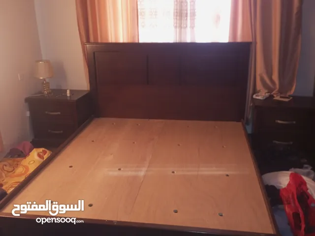غرفة نوم تفصيل خشب زان للبيع