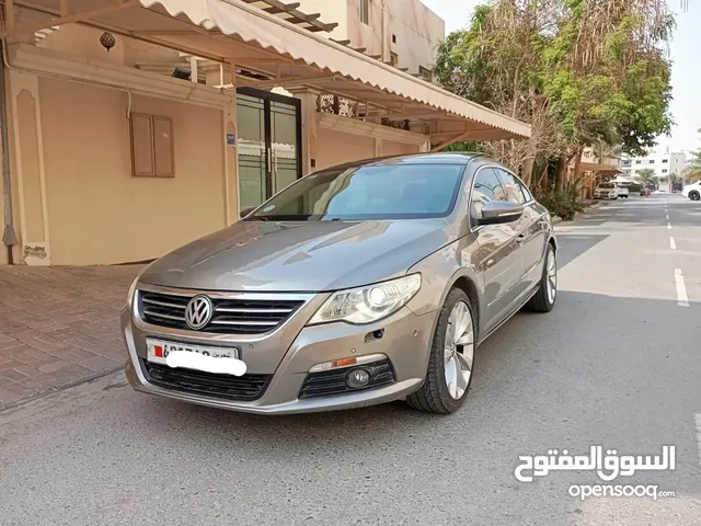 Used Volkswagen Passat in Southern Governorate