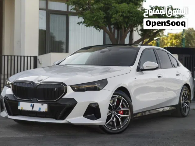 2024 بي ام دبليو الفئة 5 i5 eDrive40
