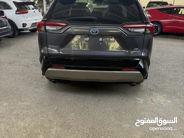 Used Toyota RAV 4 in Zarqa