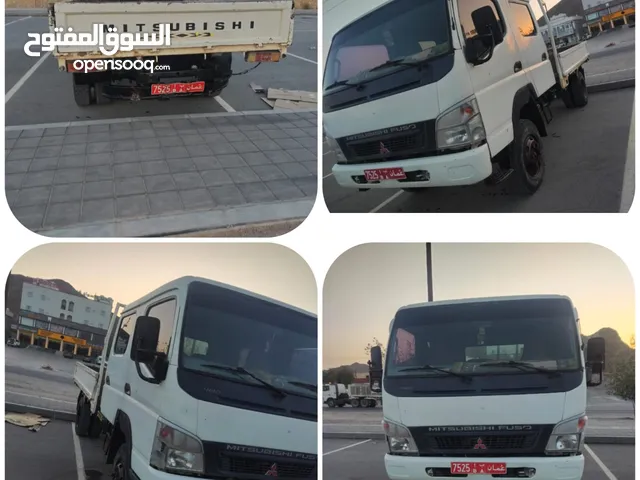 شاحنه مستبيشي 3طن فورويل  غمارتين