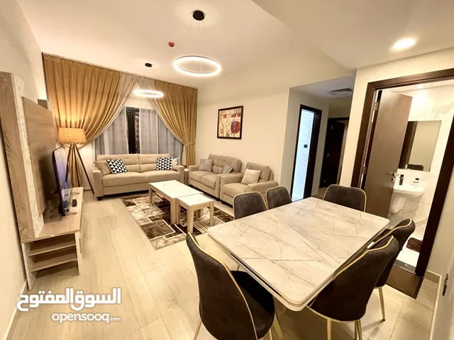 الشارقه التعاون فرش فندقي غرفتين وصاله ومطبخ وحمامين وبلكونه السعر 6500 شامل الانترنت وباركن وجيم