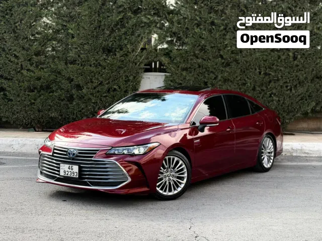 2021 تويوتا افالون Limited