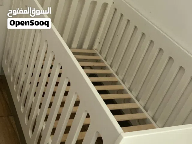 هيكل سرير للأطفال من سنتر بوينت خشب ثقيل