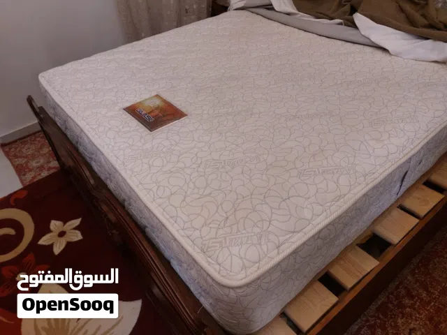 مرتبة taki أصلية استعمال نضيف جدا