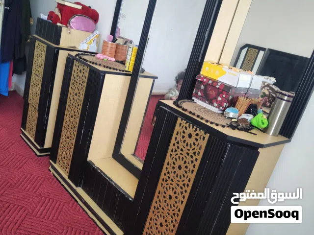 غرفة نوم للبيع خشب لاتيه