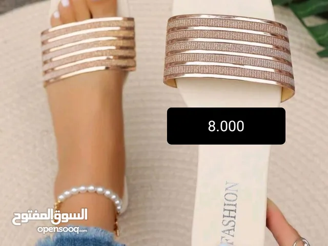 احذية + شحاطات نسائية للبيع