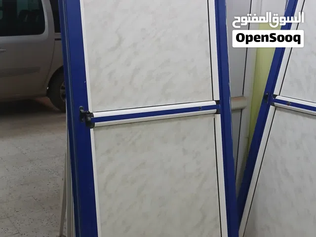 ابواب المينيوم للبيع باب بمقاس:203 ×82 والباب الثاني بنقاس 197×78 197 ×78