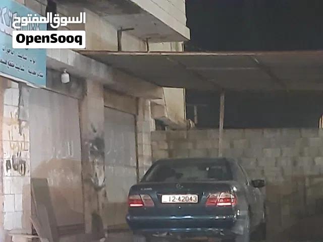 مخازن للبيع
