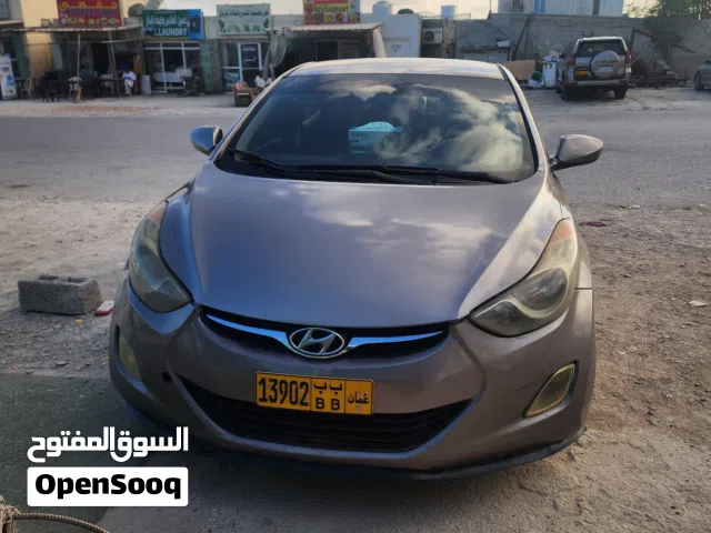 2013 Hyundai Elantra Standard