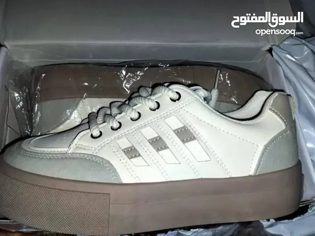 Beige Sport Shoes in Agadir