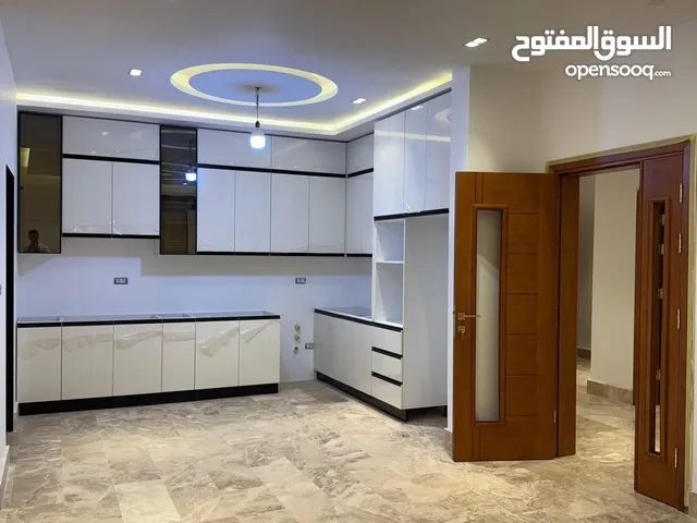 شقة بناء حديث للبيع