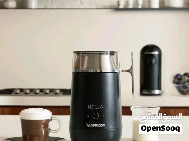 Nespresso Barista. يتميز بشاشة لمس مدمجة تتيح لك اختيار أكثر من 20 وصفة قهوة مختلفة.  يمكن توصيله بت