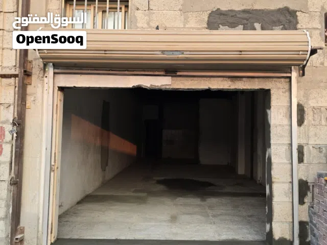 مخزن للإيجار من غير عنوان
