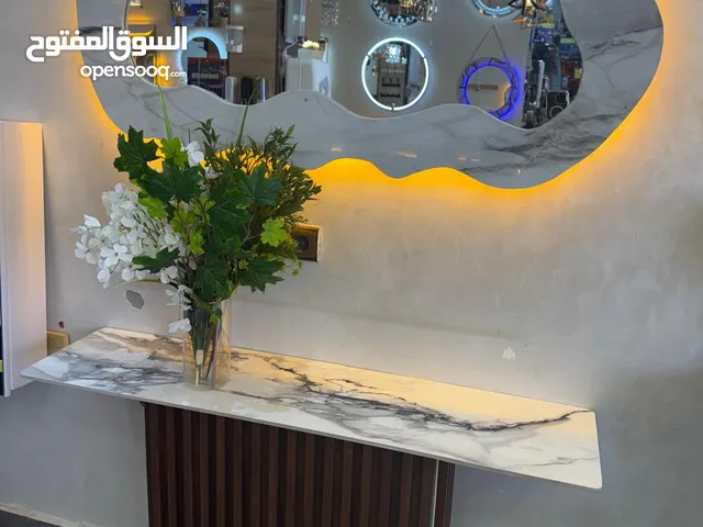 كونسول سيراميك إيطالي مع مرآة وإضاءة LED قياس: 120 × 30 وارتفاع 73سم مرآة 120×60