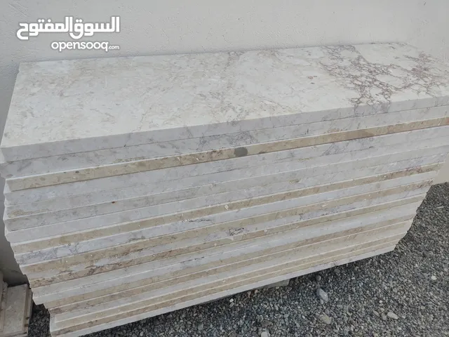 للبيع رخام درج العدد 38 قطعة مع الحزام