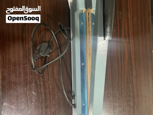 ماكينة لحام وتسكير أكياس بلاستيكية