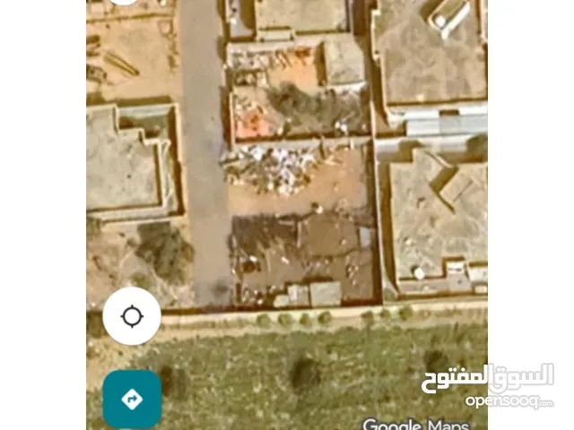 فرصة ذهبية في طرابلس طريق المطار! قطعة أرض 300م بموقع راقٍ قرب مدرسة وجامع وسعر مغري...