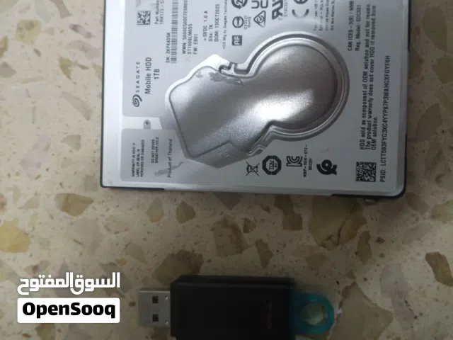 هارد ديسك 1 تيرا مخصص للألعاب سرعه اعلى من العادي مع فلاشه كينجستون 64GB فيها وندوز عشره أصلي