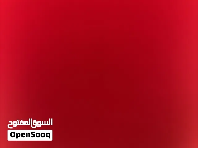 تلات فساتين بحاله ممتازه سعر البيع 70 لتلات قطع وفساتين ماركات اجنبيه