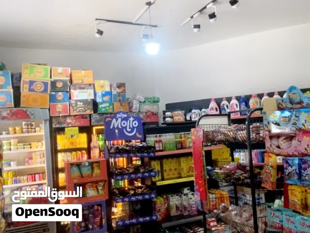 اعلان علي محل غدائيه للبيع في القوراشه ثلاث ثلاجات فرده وثلاجه عرض وحدا وثلات مكيفات