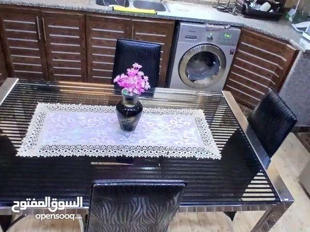 طاوله سفره / ديكور شاشاه للبيع