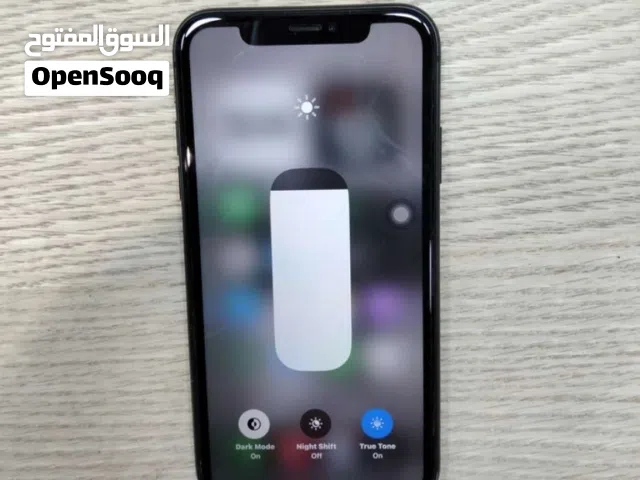 Apple iPhone 11 128 GB in Muharraq