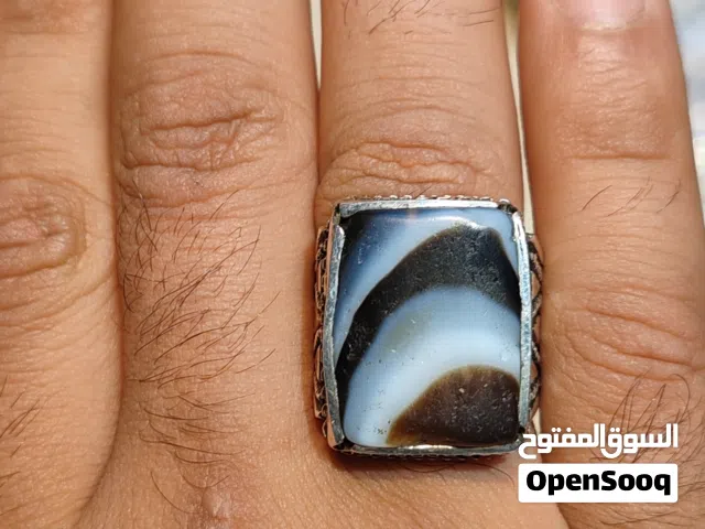 خاتم جزع يماني بصياغة يدويه
