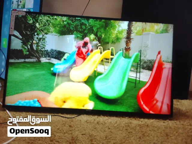 شاشه سامسونج بحال الوكاله سمارت موجود ريموت فقط