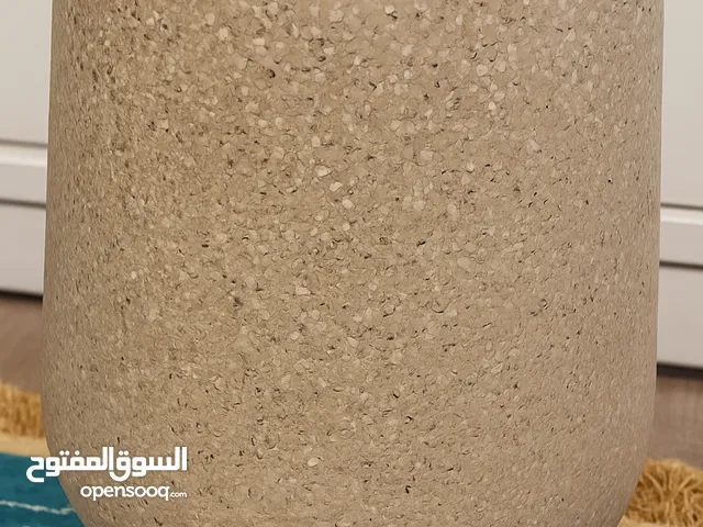 مزهرية حجرية فخمة للطبيعة والديكور – تصميم عصري ومتين"