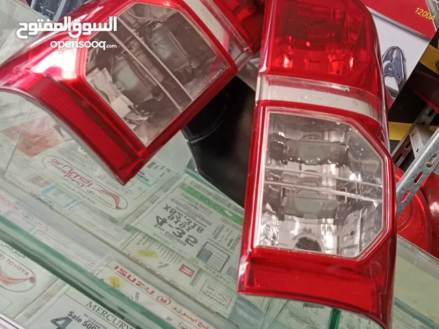 اسطبات خلفية هايلكس من 2012الى 2016 وكالة مستخدم نضيف