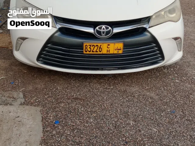 تويوتا كامري للبيع (2700)