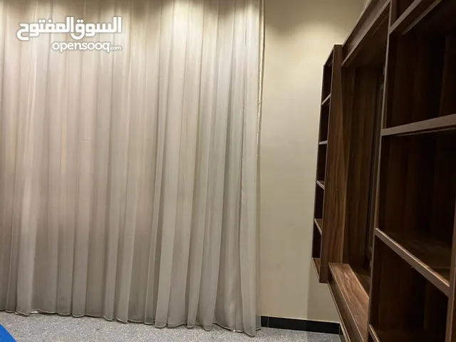 للايجار شقة مؤثث المنصور
