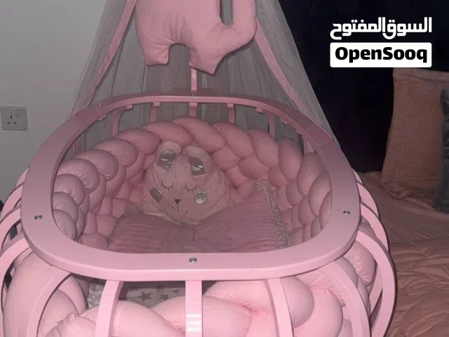 جرابي هزاز مستعمل نظيف 95 % عدد 2 كراسي طعام اطفال عدد 2 نظافه 95 جديده كلش ونظيفه استعمال قليل