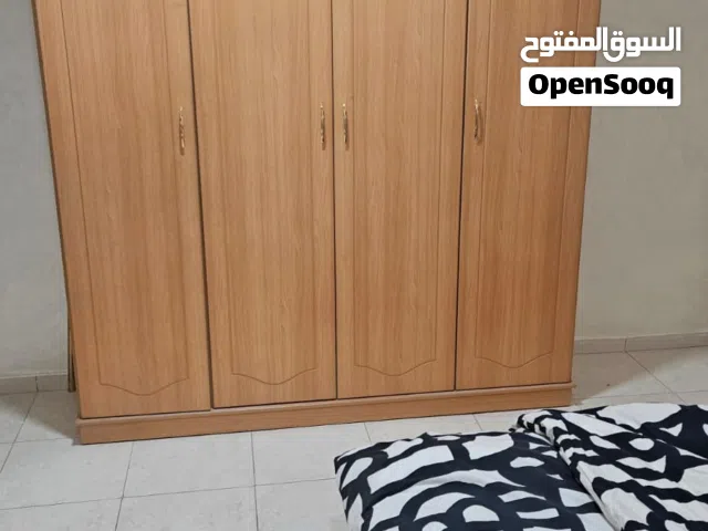 Cabinet with 4 doors