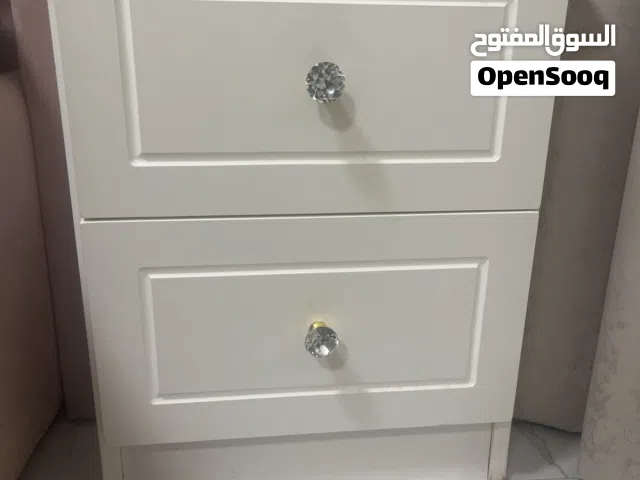 A used table and it doesn't have any break and is beautiful